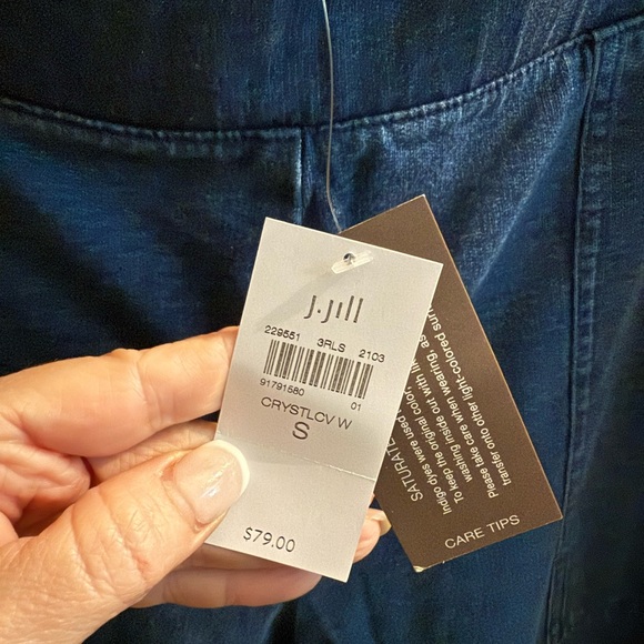 Pure Jill Indigo Denim Wide Legged Capris - Picture 5 of 9